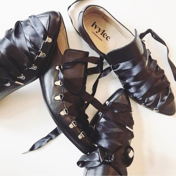 * Ivy Lee Copenhagen Haley Bondage Corset Lace Up Flats Size 37 - Picture 1 of 10